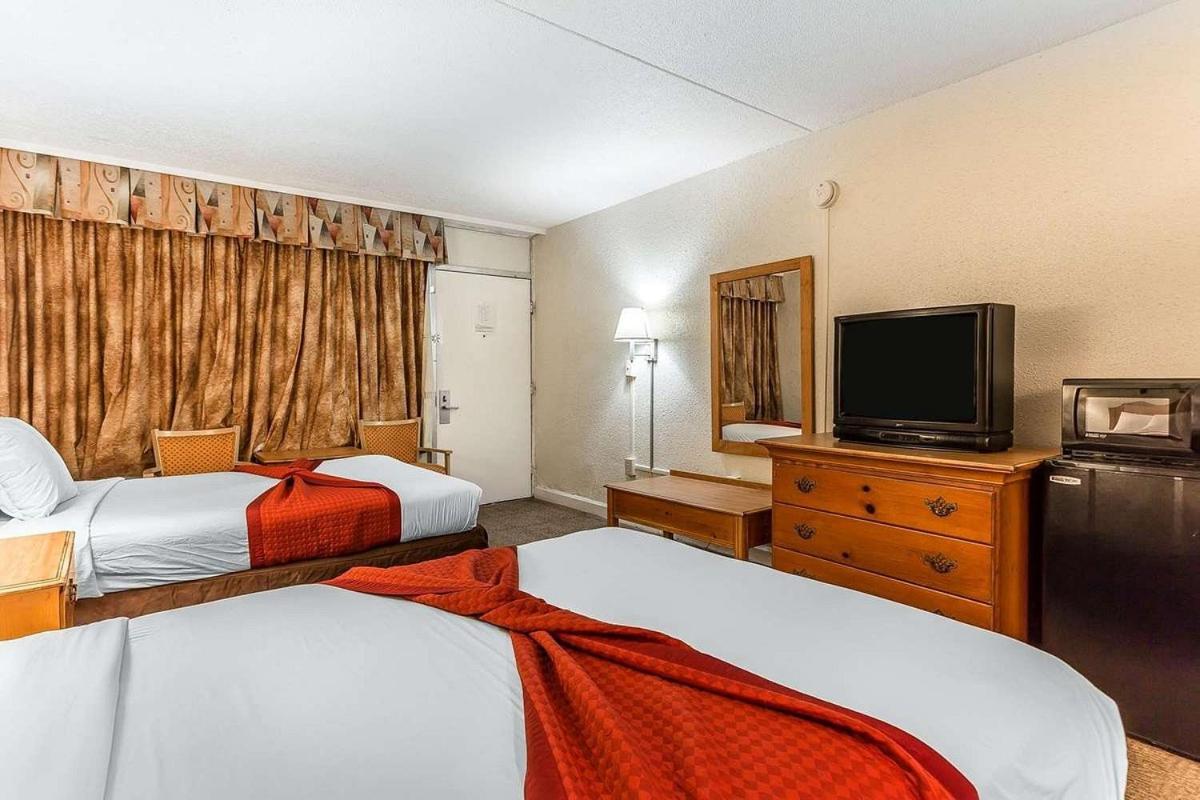Standard Room with Two Double Beds - Non-Smoking