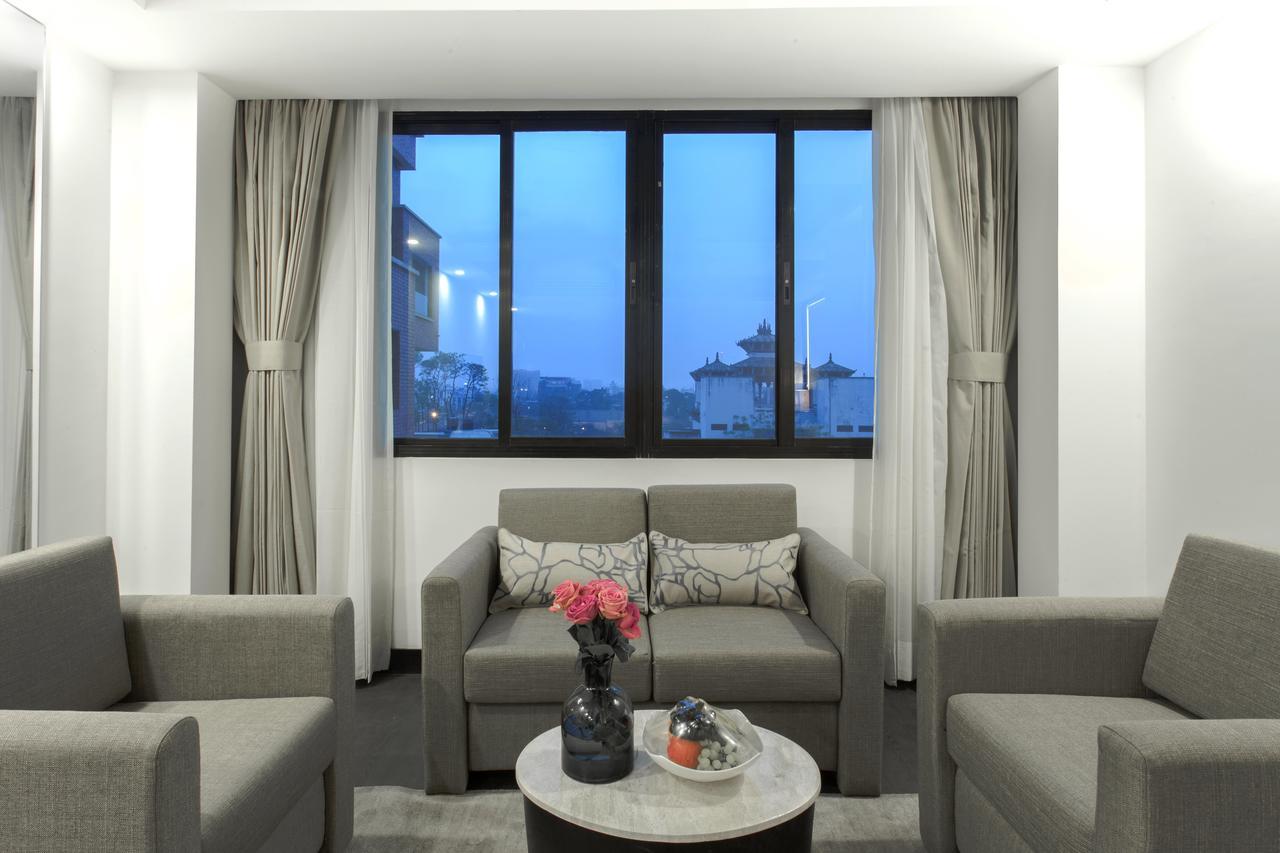 Junior Suite,915151852:JPEG