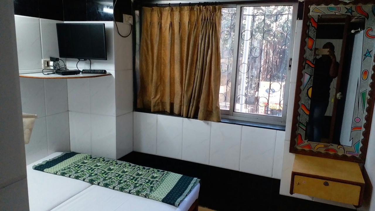 Double or Twin Room with Shared Bathroom