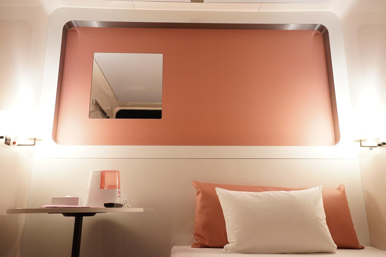 Superior Capsule Room for Female