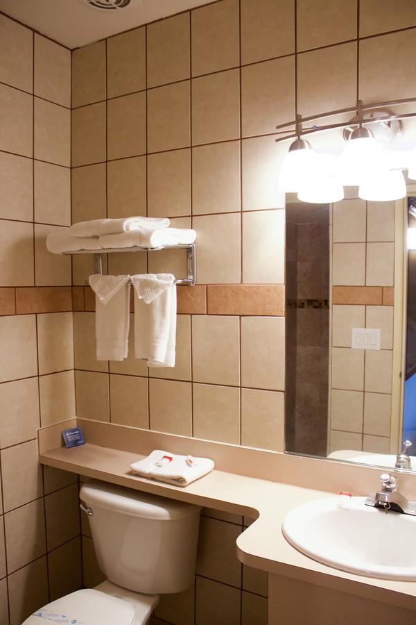 Double Room with Two Double Beds - Non-Smoking