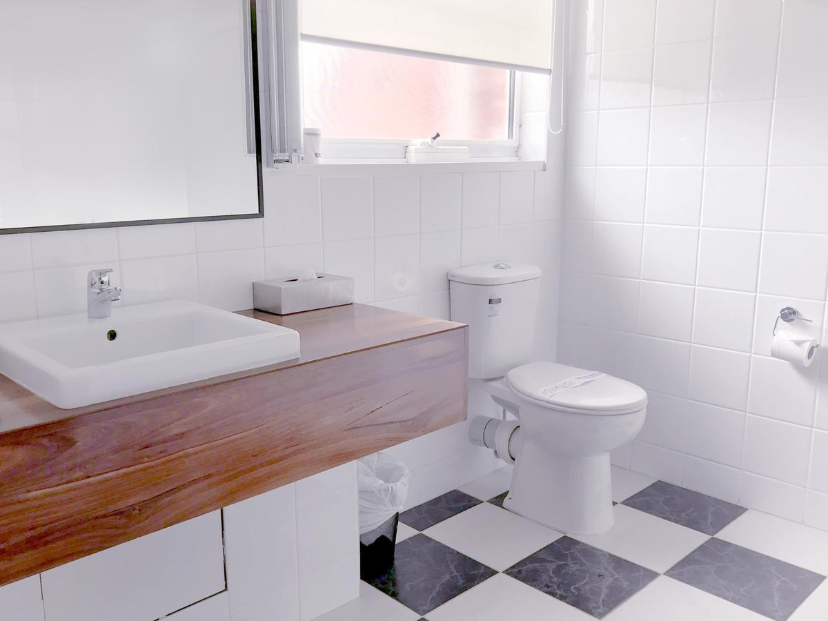 Deluxe Queen with Spa Bath