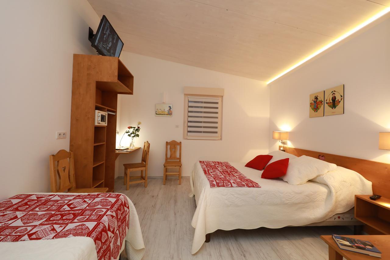 Dreibettzimmer