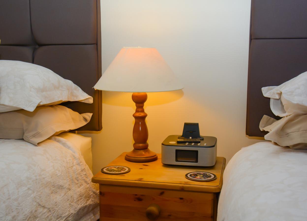 Twin Room with Private Bathroom