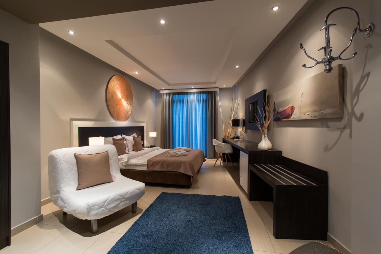 Triple Room with Sea View