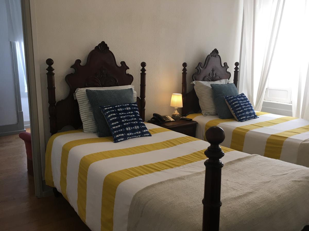 Standard Triple Room with Sea View