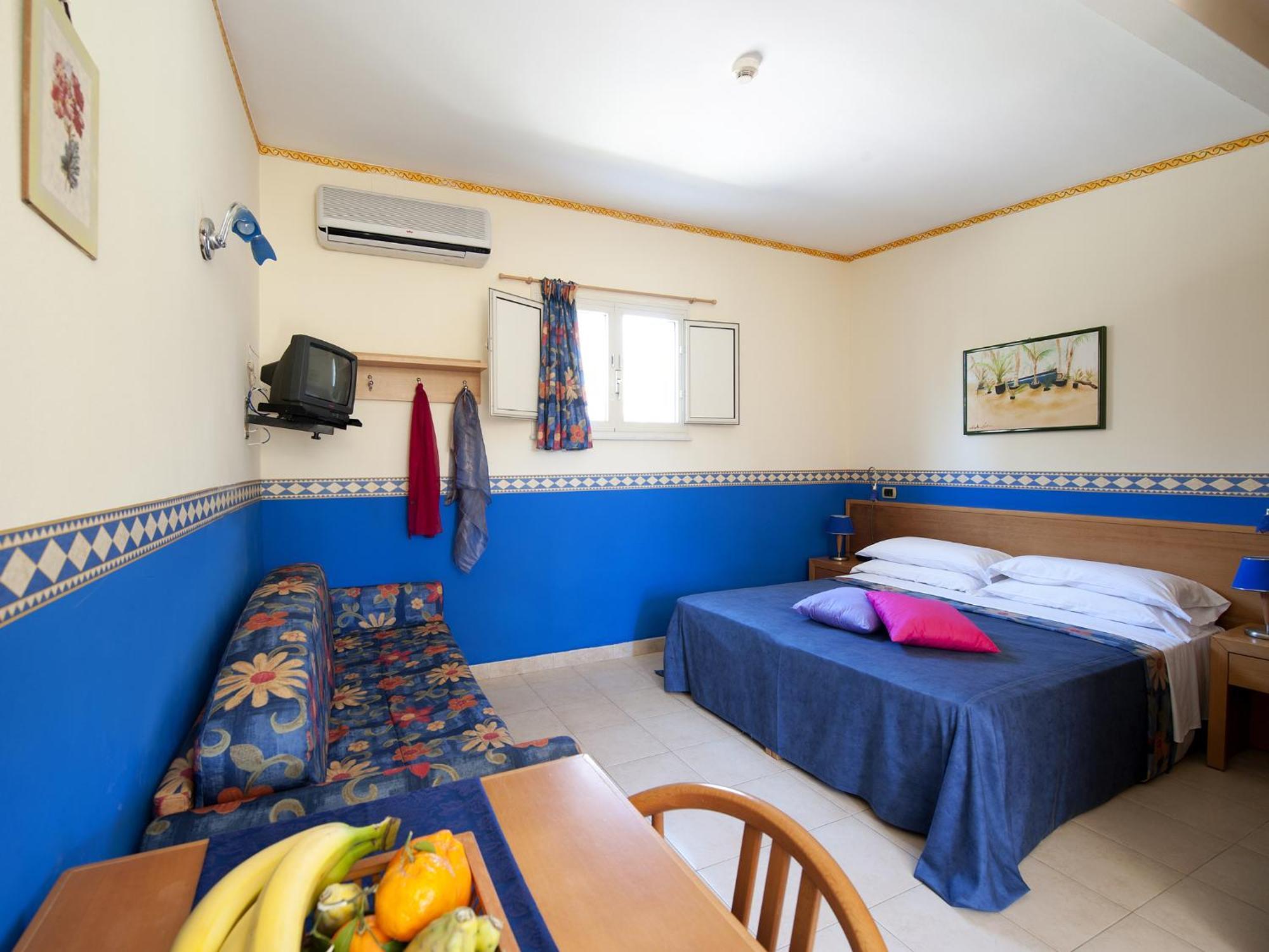 Bungalow (4 Adults)
