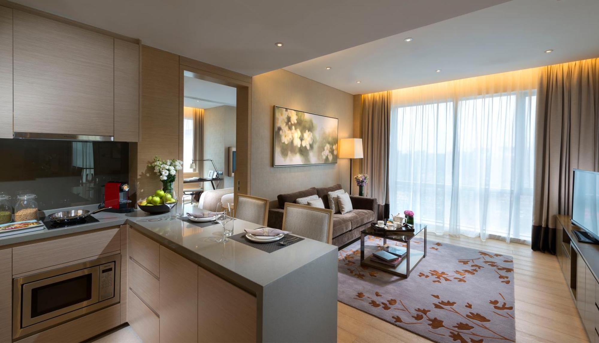 Deluxe One-Bedroom Suite