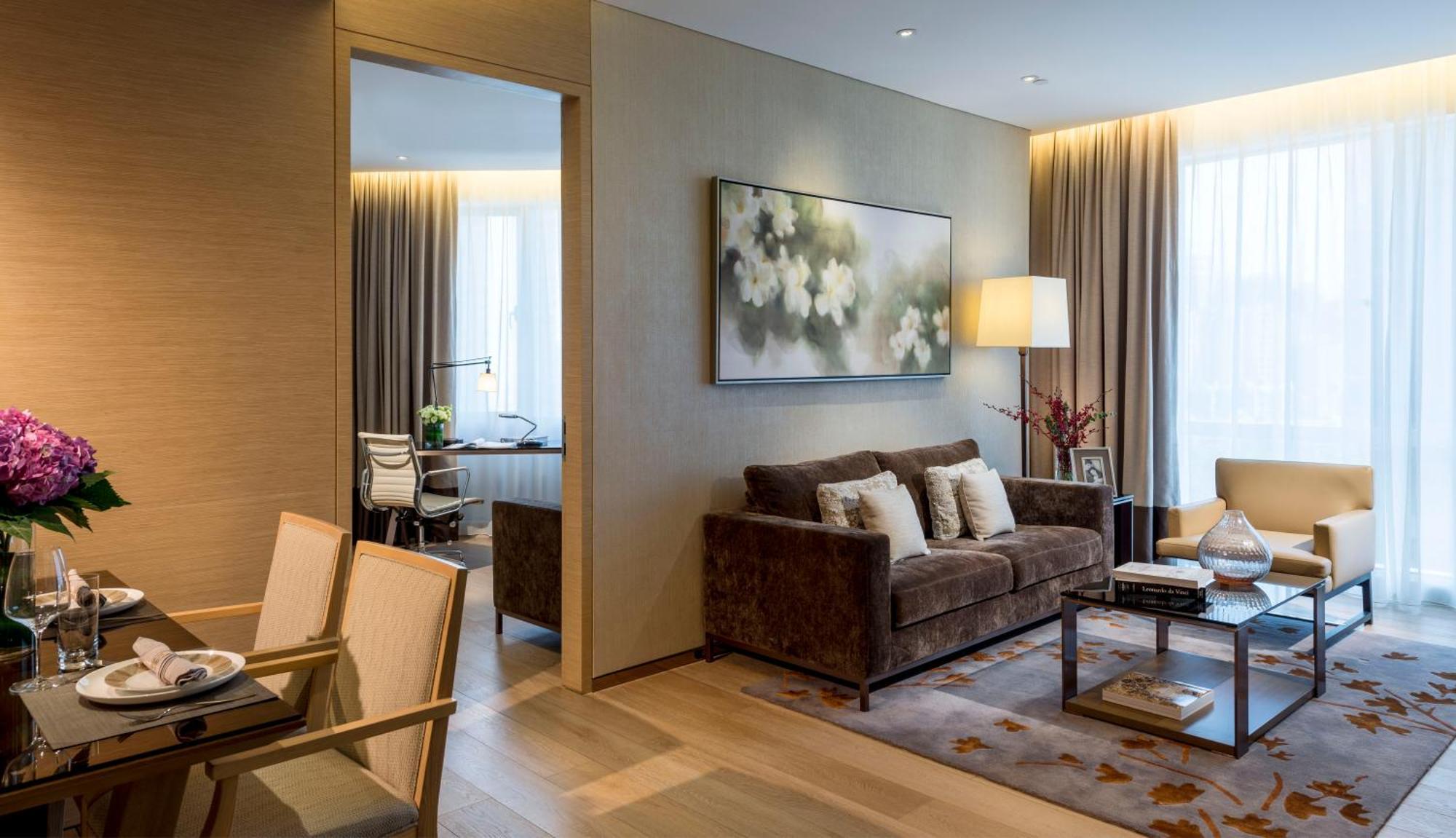 Premier One-Bedroom Suite,837723674:JPEG