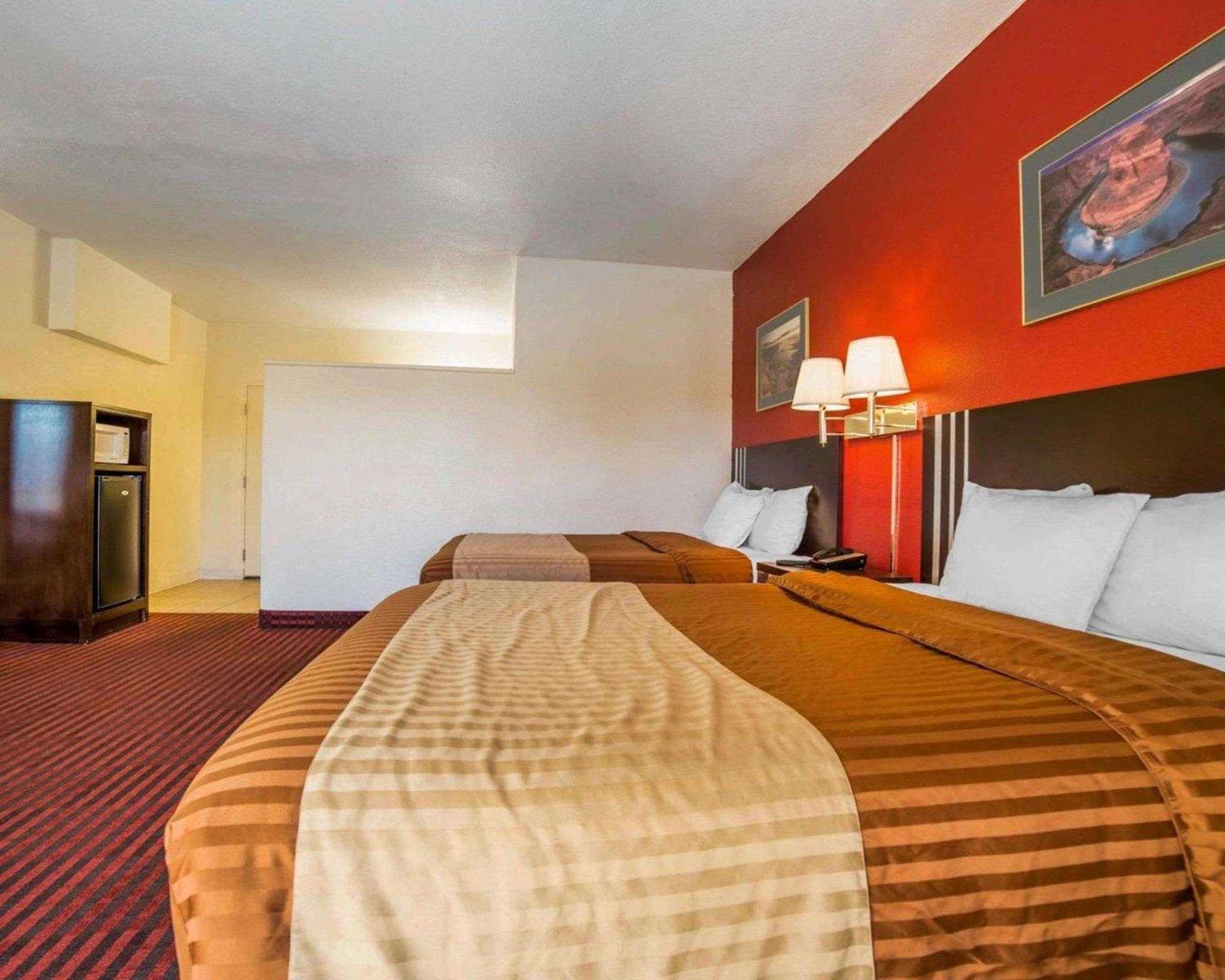 Deluxe Zimmer mit 2 Queensize-Betten - keine Haustiere