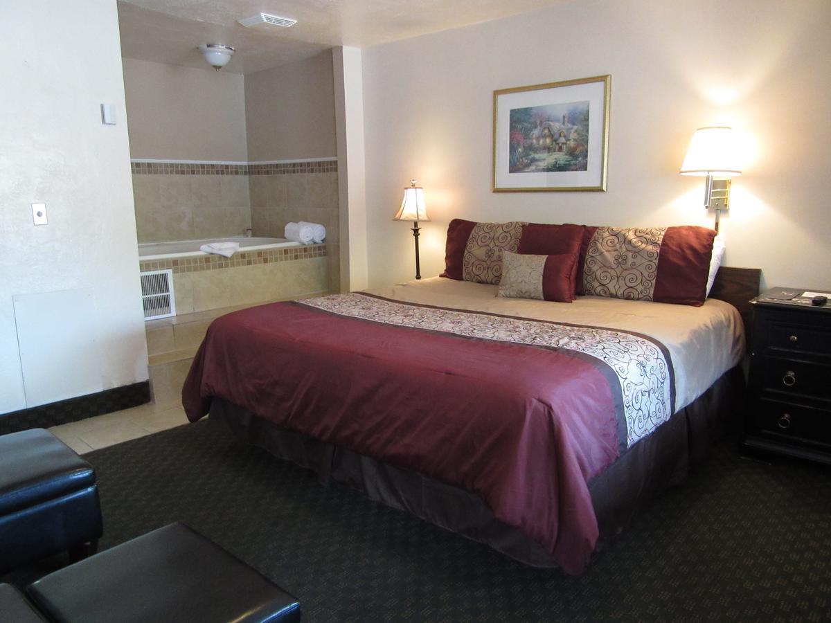 Suite with Jacuzzi