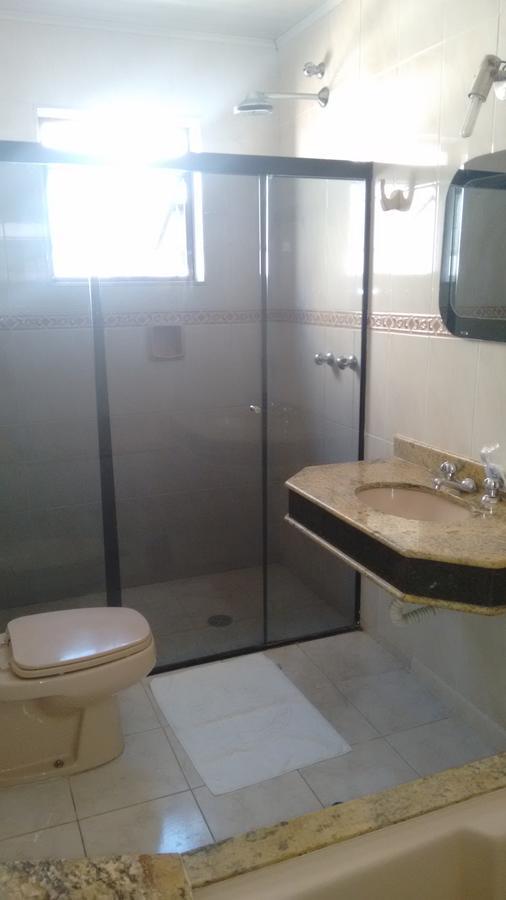 Quarto com Banheira de Hidromassagem