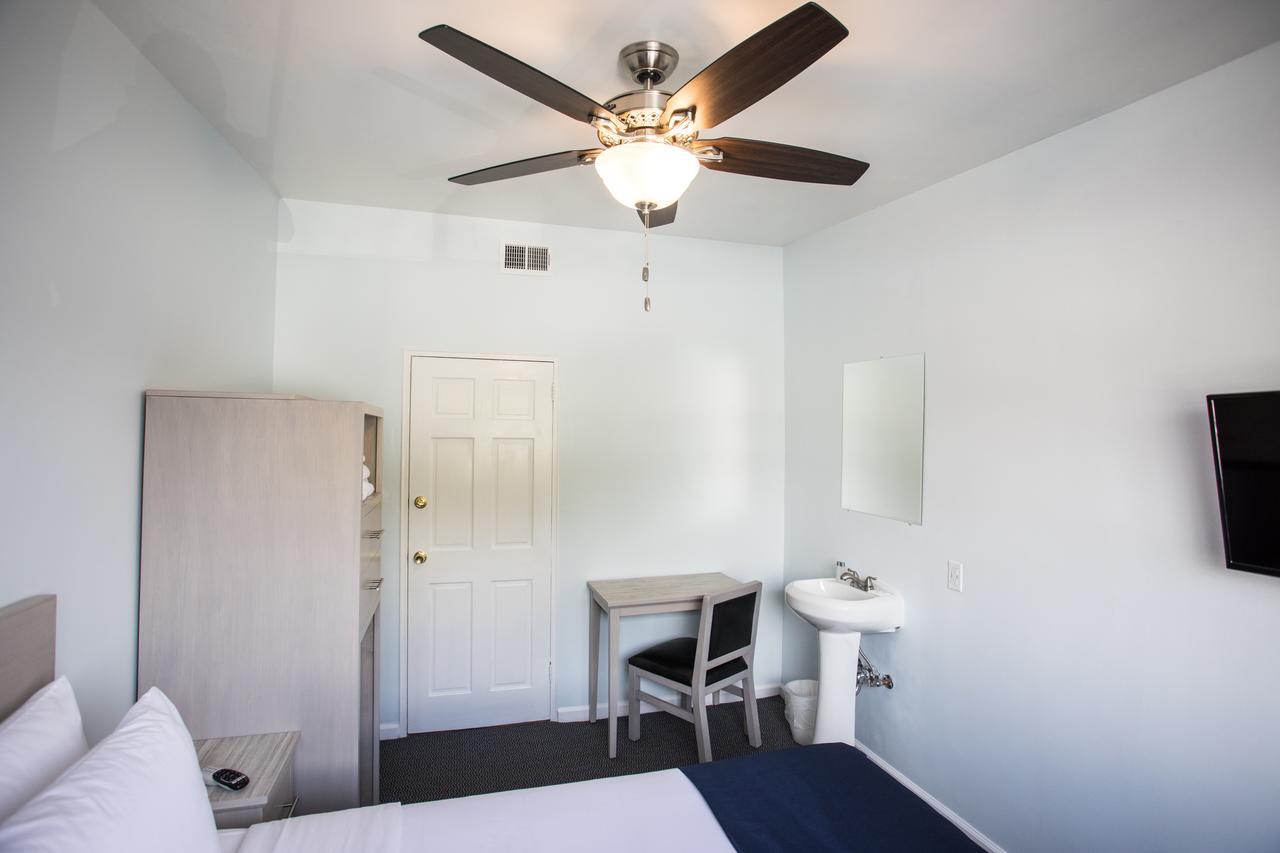 Habitación con baño compartido - Cama grande