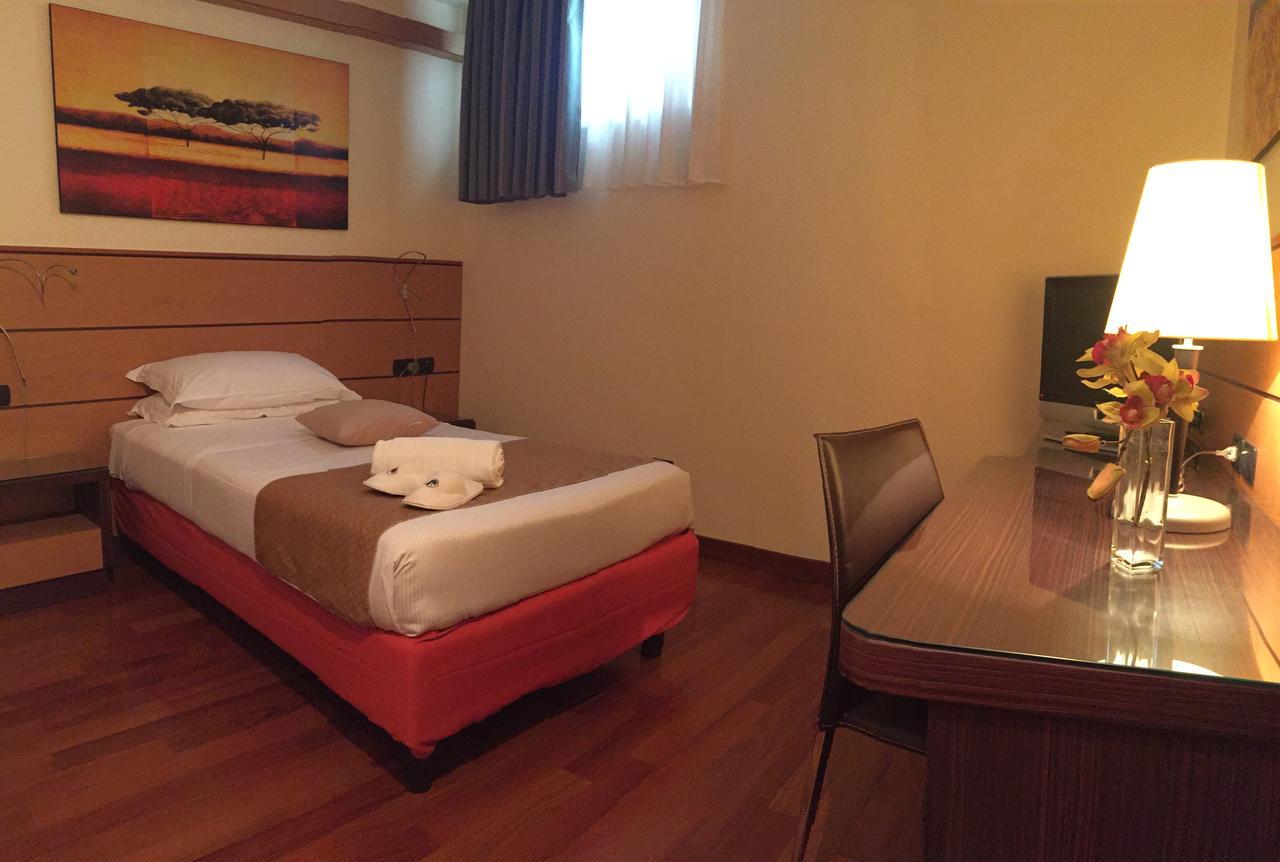 Economy Single Room