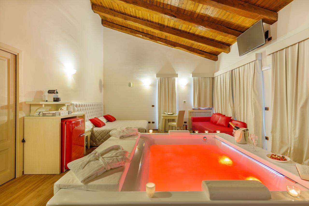 Suite Lit King-Size avec Baignoire Spa