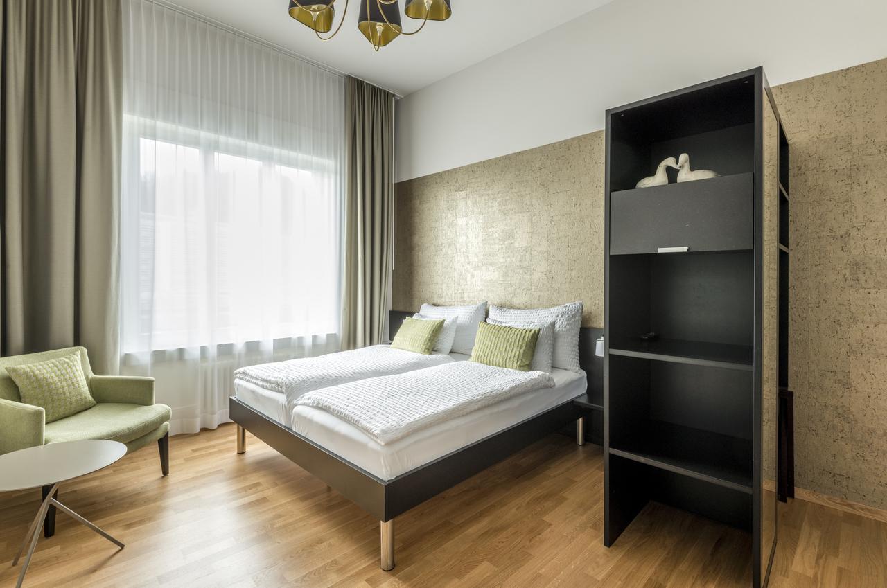 Superior Double Room River Mountain View