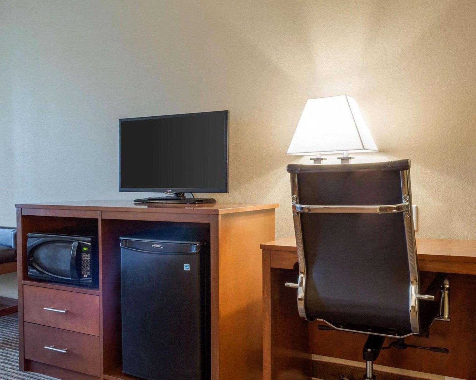 Queen Room with Two Queen Beds - Accessible/Non-Smoking