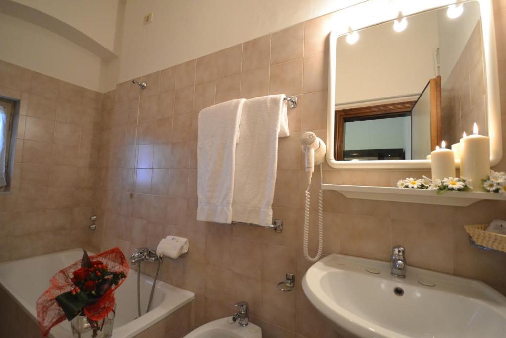 Comfort Triple Room