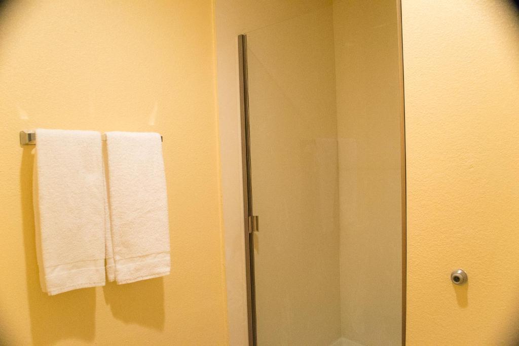 Double Room with Two Double Beds - Non-Smoking