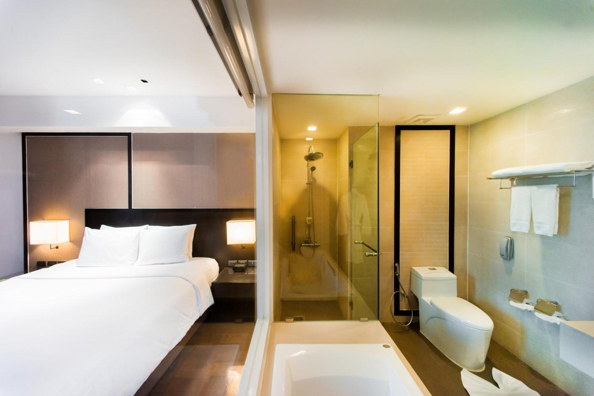 Deluxe Double or Twin Room