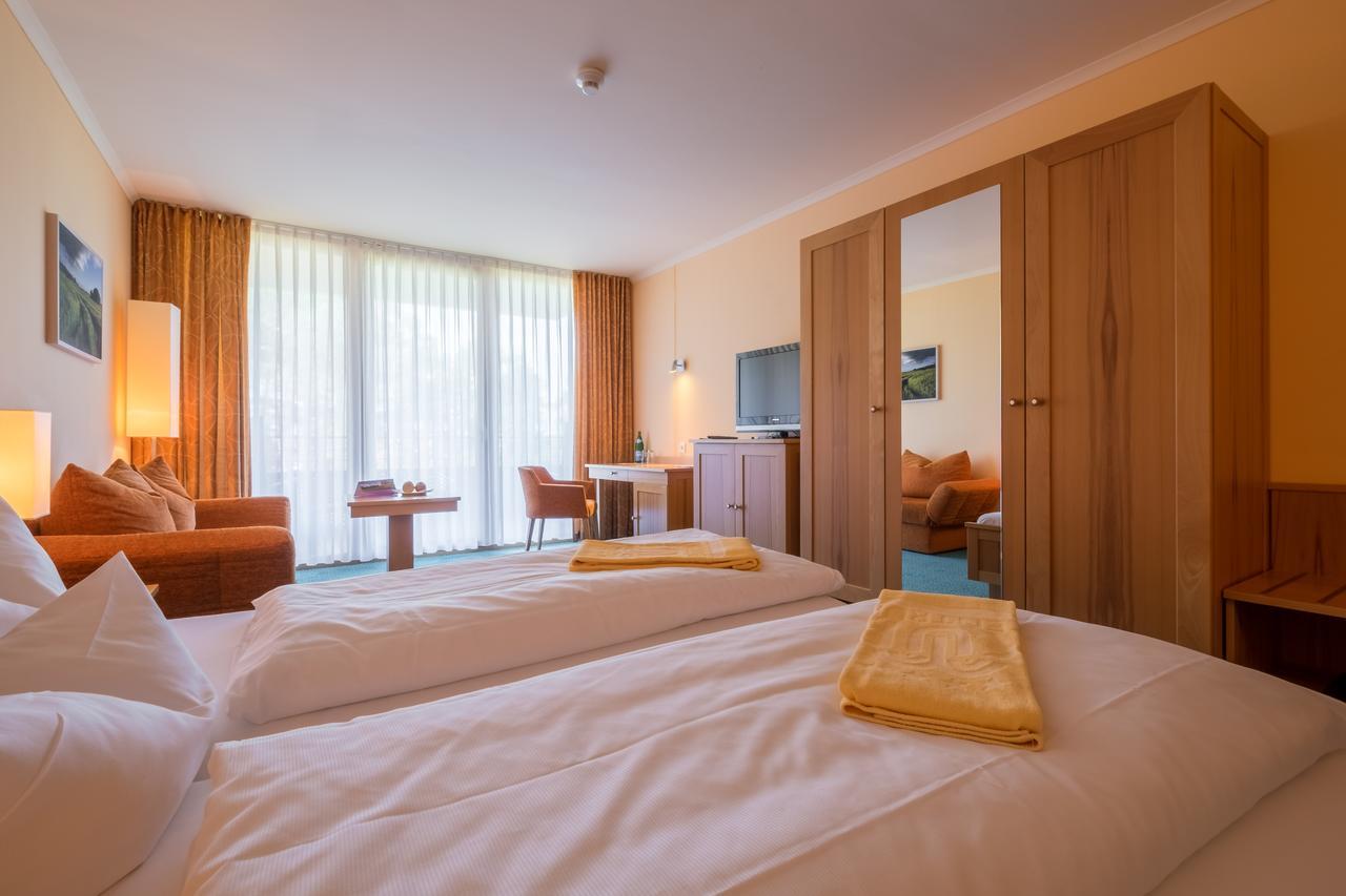 Doppelzimmer mit Balkon
