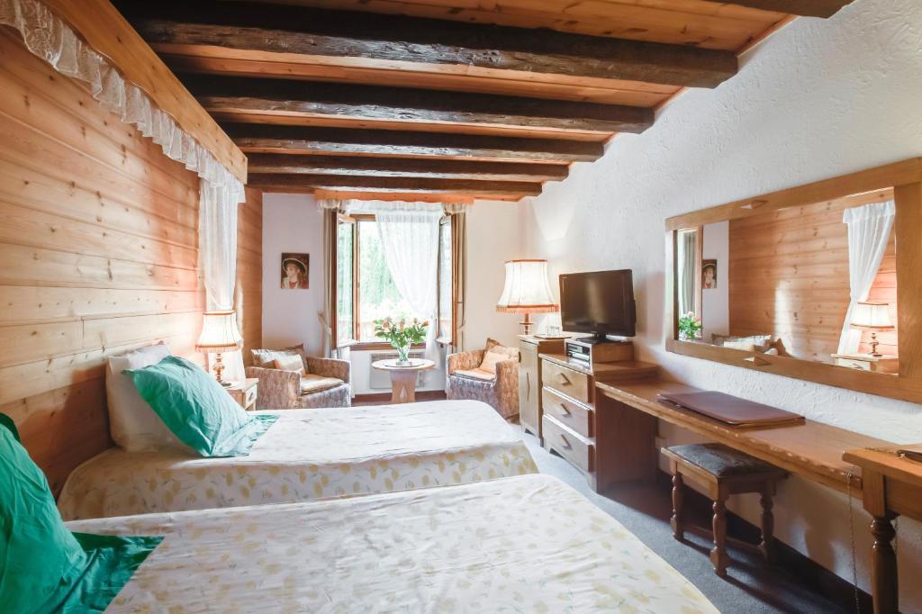 Chambre Double Plein Sud - Premier Étage