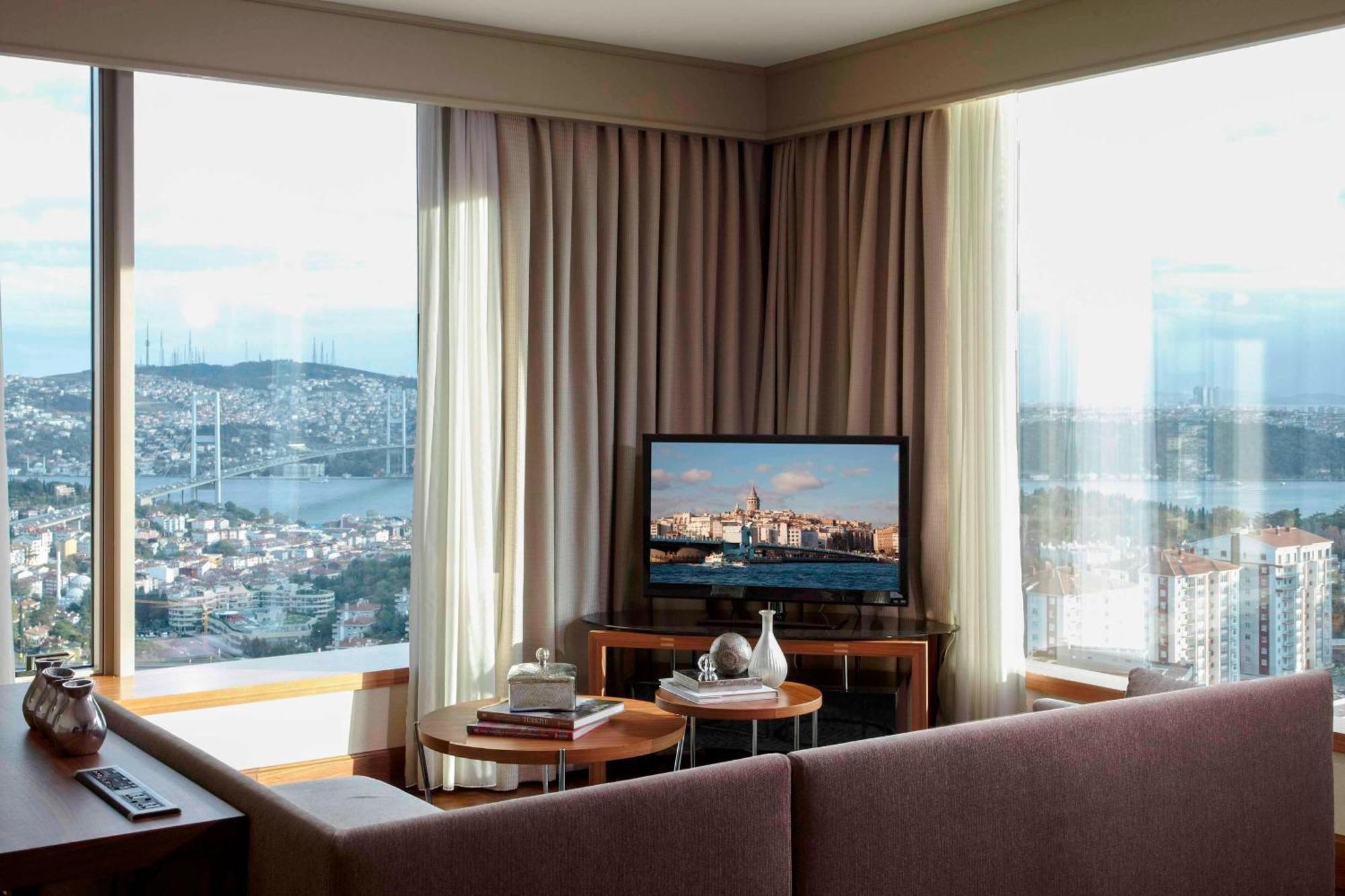Corner Suite Bosphorus View Lounge Access,670044783:JPEG