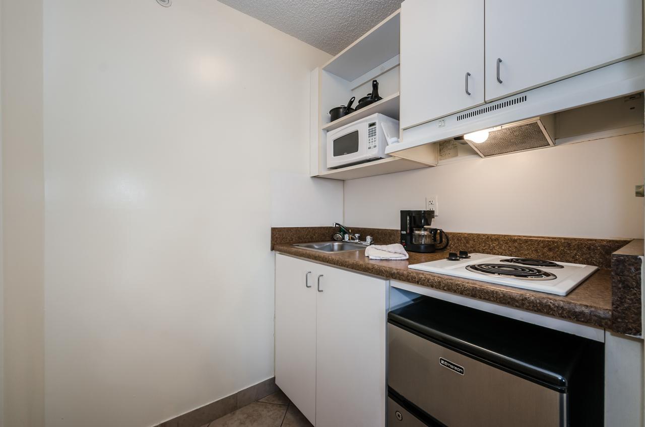 Upgraded Single Non-Smoking Kitchenette,757585825:JPEG