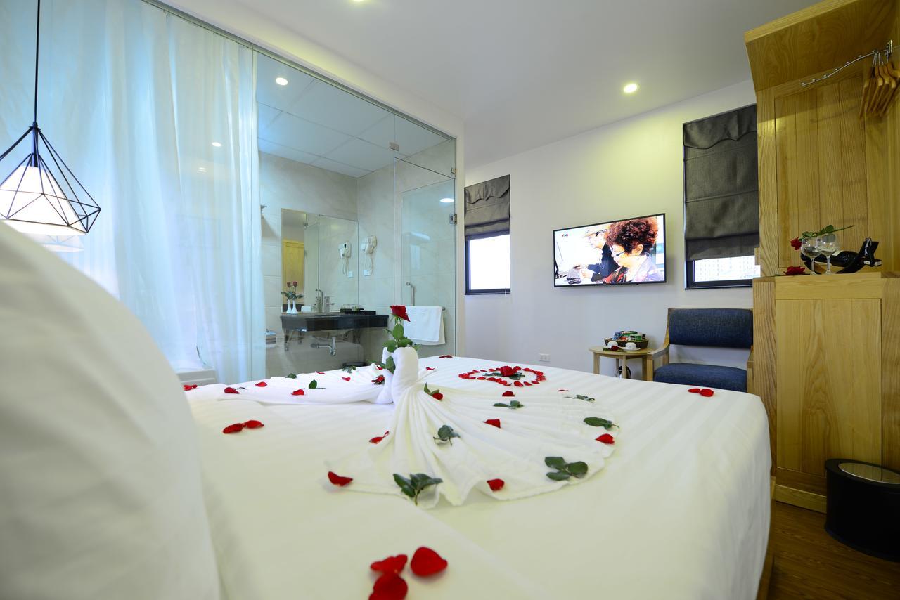 Suite Trăng Mật