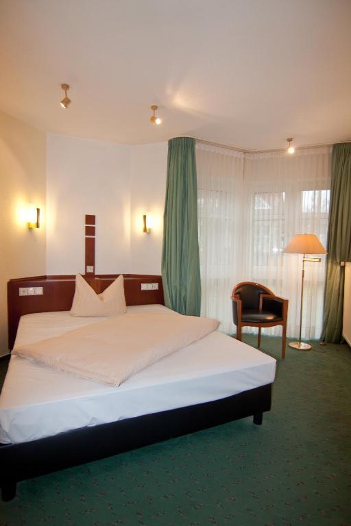 Single Room,71737535:JPEG
