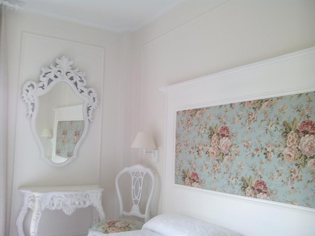 Chambre Double avec Fenêtre - Vue sur Château