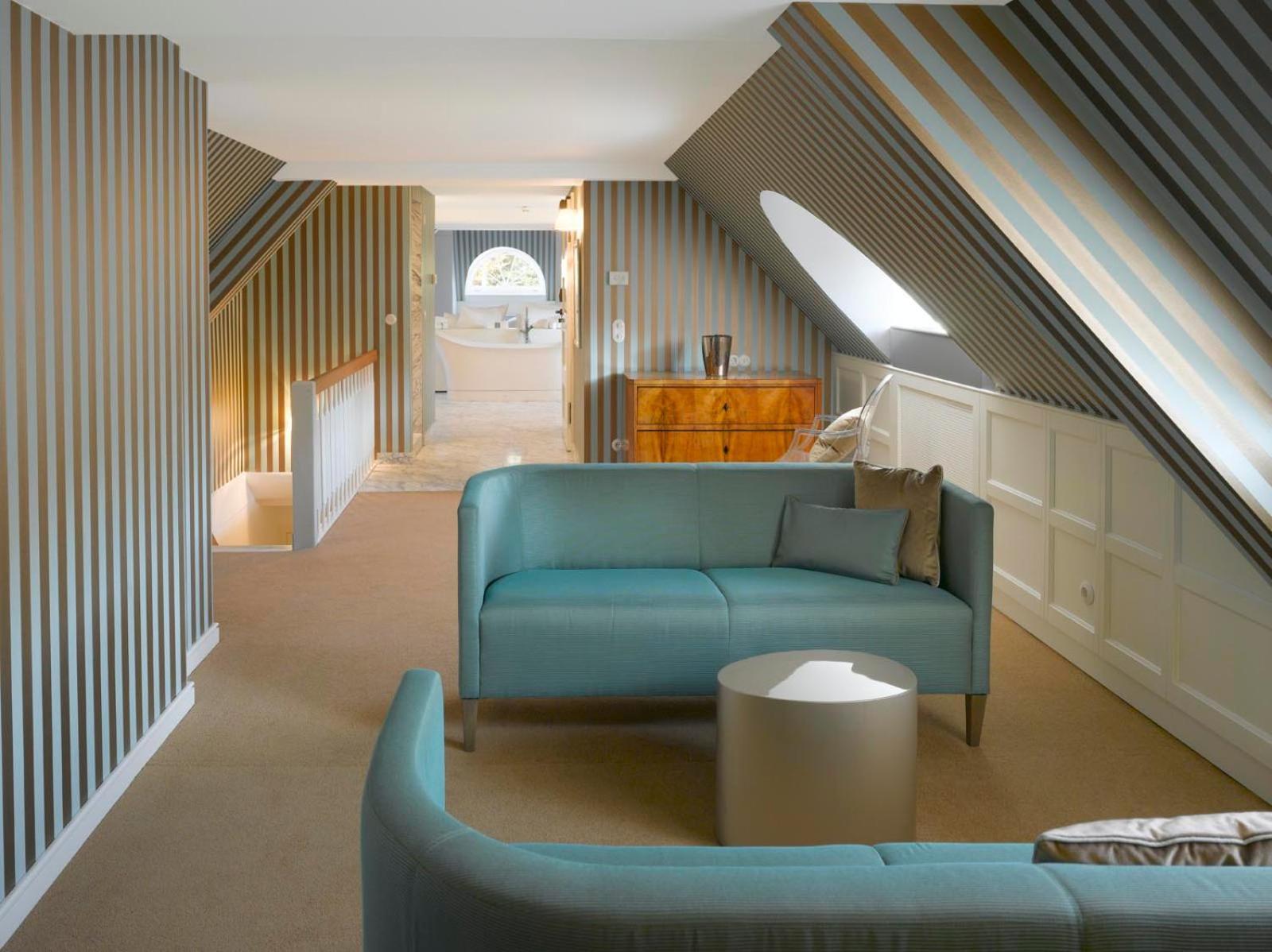 Junior Suite,1277012209:JPEG