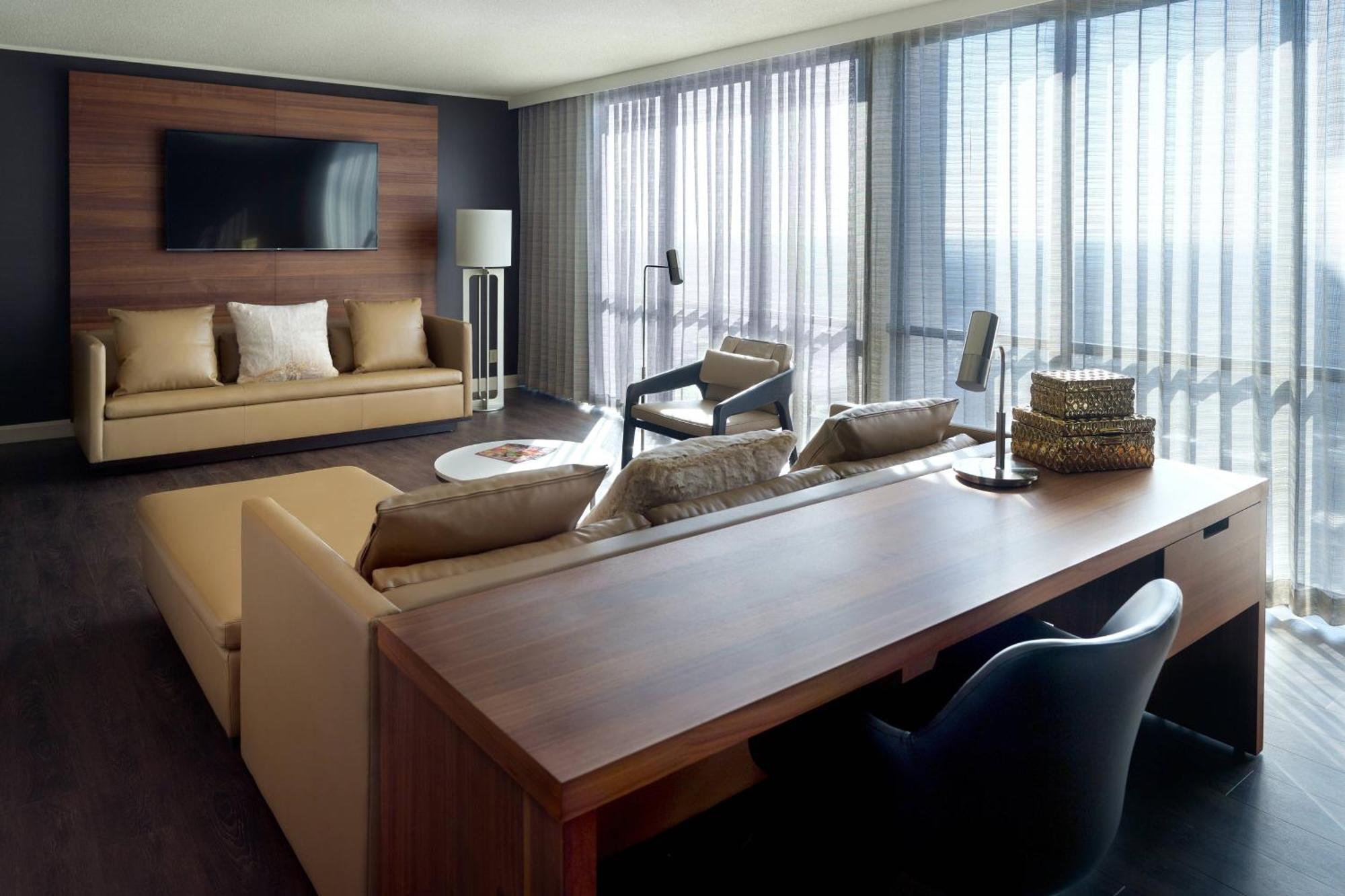 Suite ejecutivacon acceso al salón Concierge - 1 cama extragrande, sofá cama