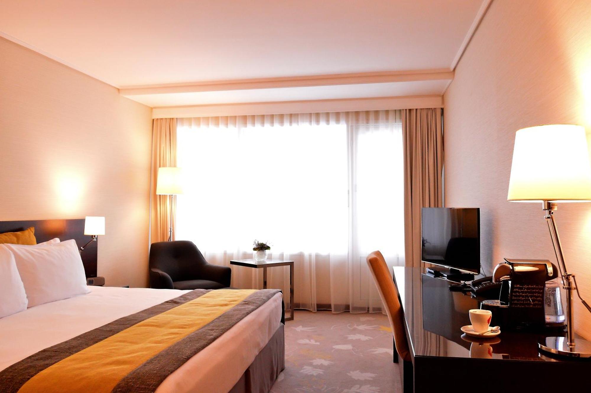 Standard King Room with Balcony