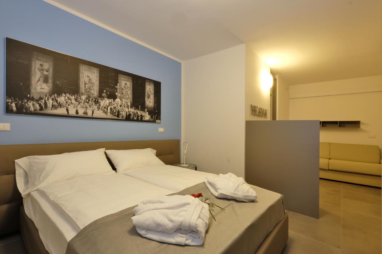 Deluxe Suite with Spa Bath