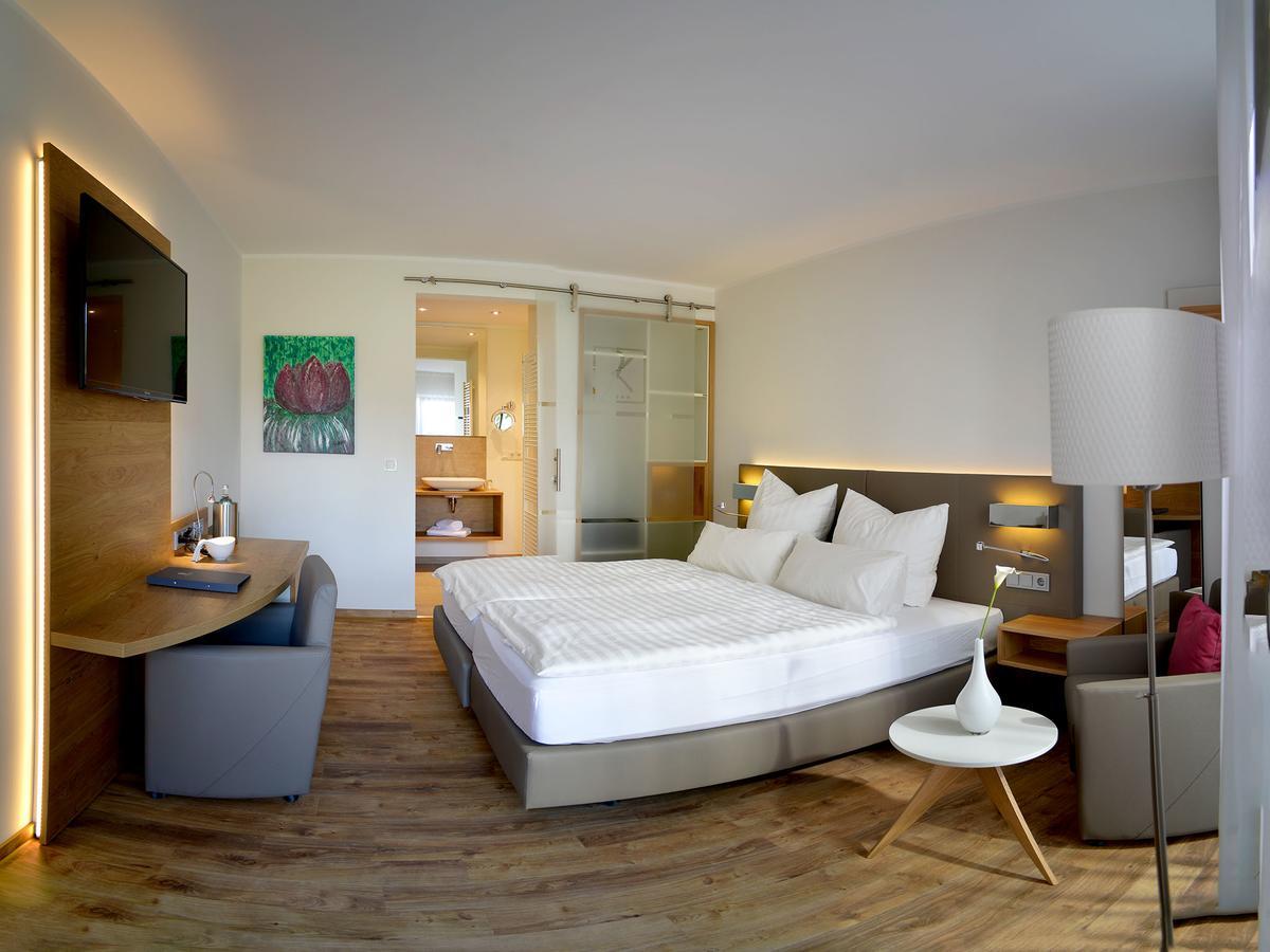 Doppelzimmer mit Gartenblick