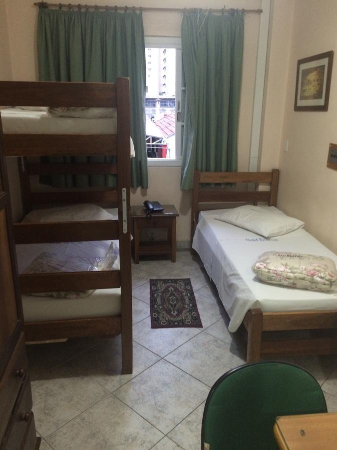 Quarto Triplo Standard