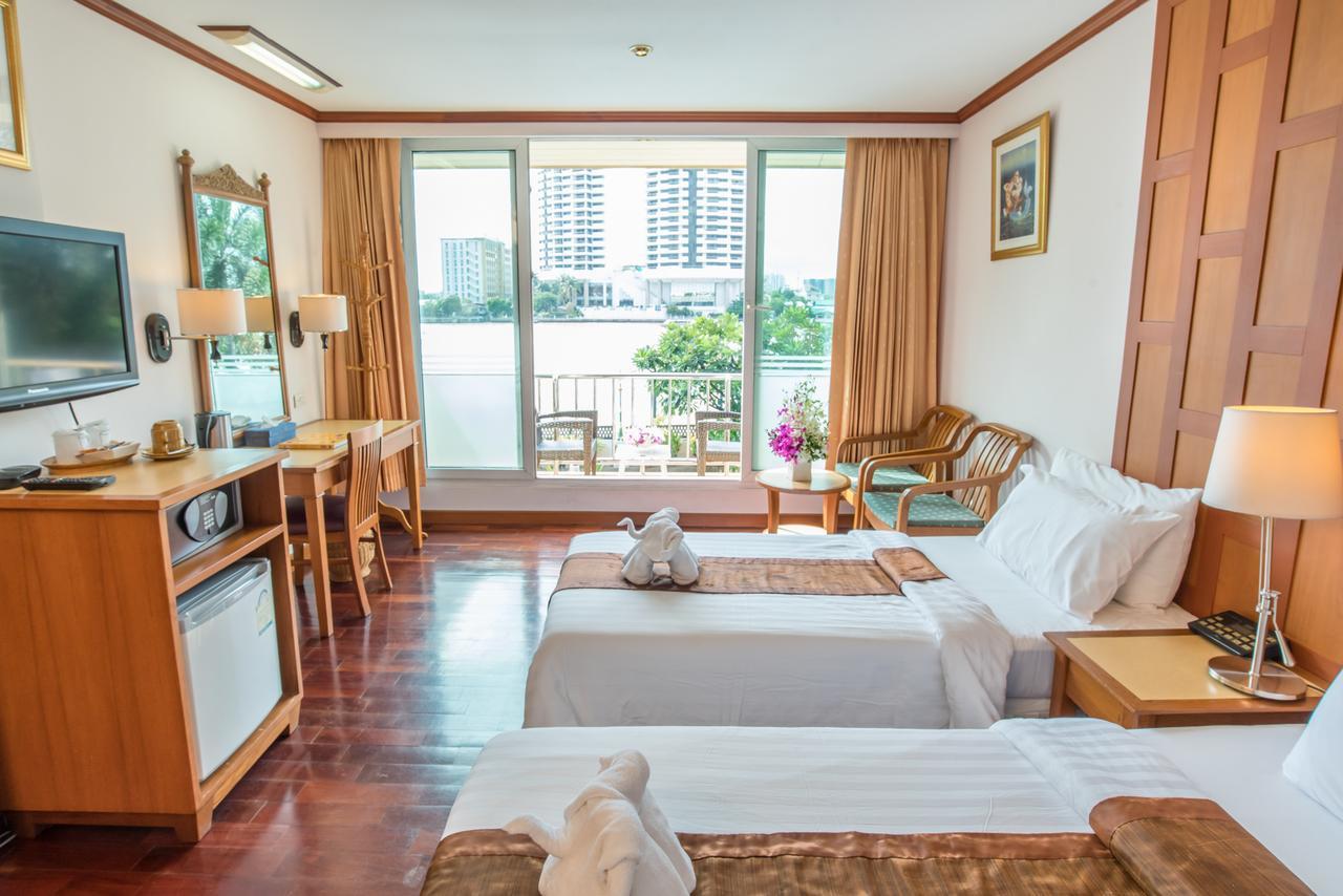 Deluxe Tweepersoonskamer met 2 Aparte Bedden, Balkon en Uitzicht op de Rivier