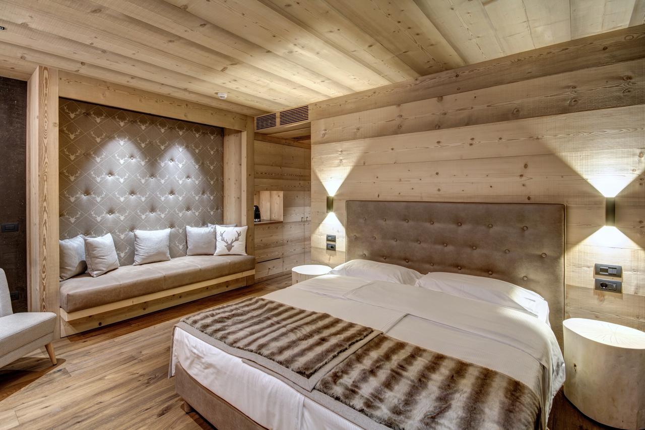 Deluxe Double or Twin Room with Mountain View