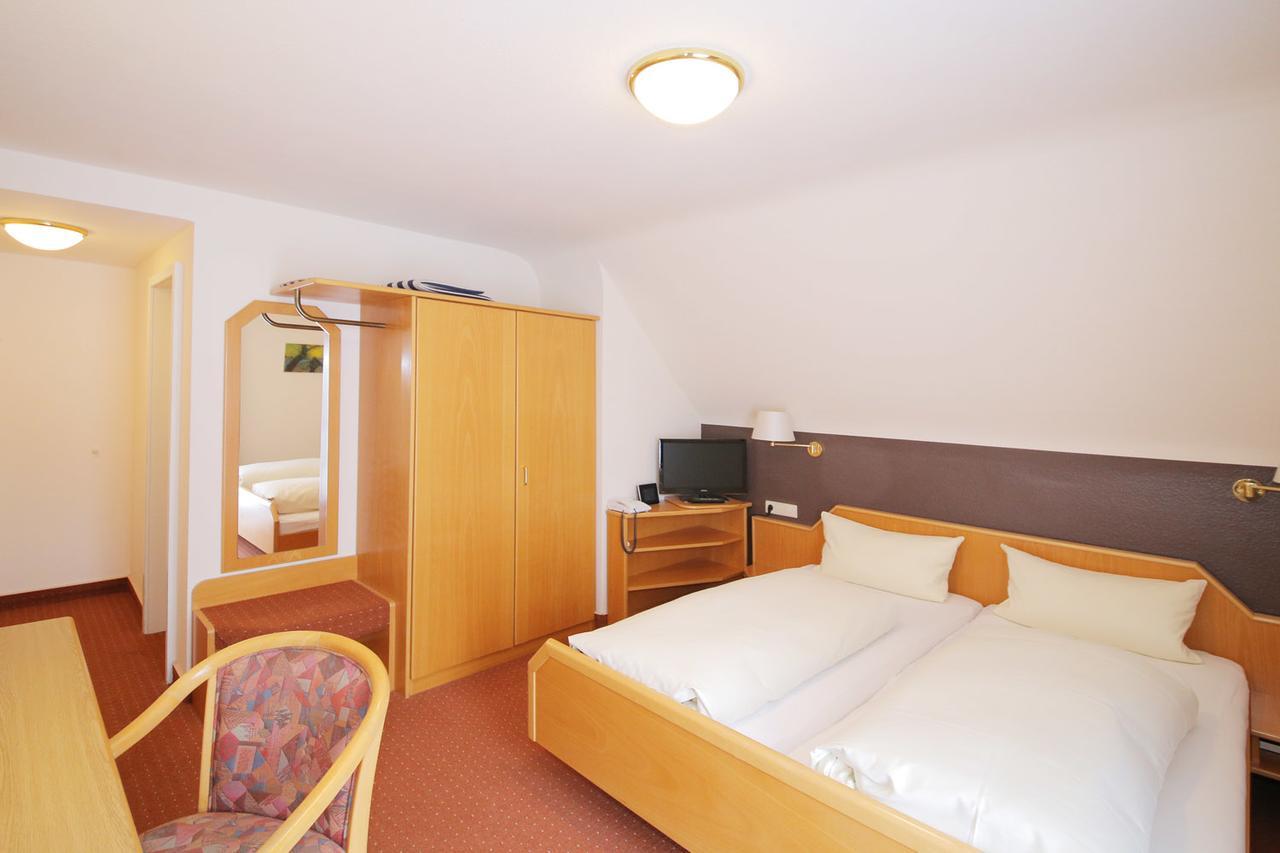 Doppelzimmer mit Balkon