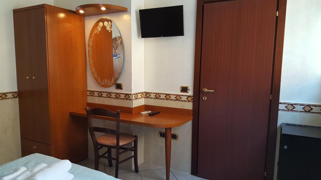 Single Room,579035154:JPEG