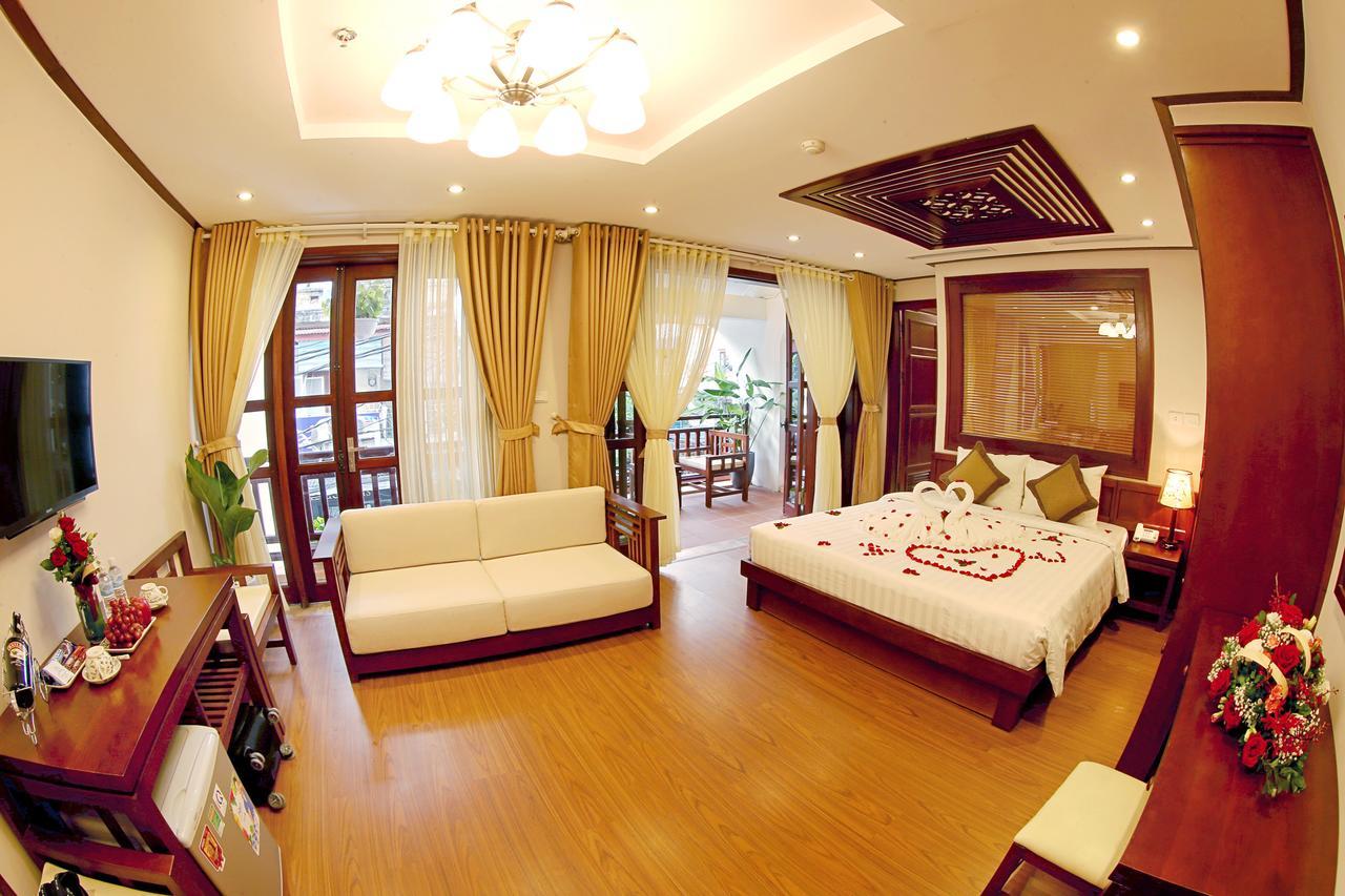 Ancient Suite with Balcony