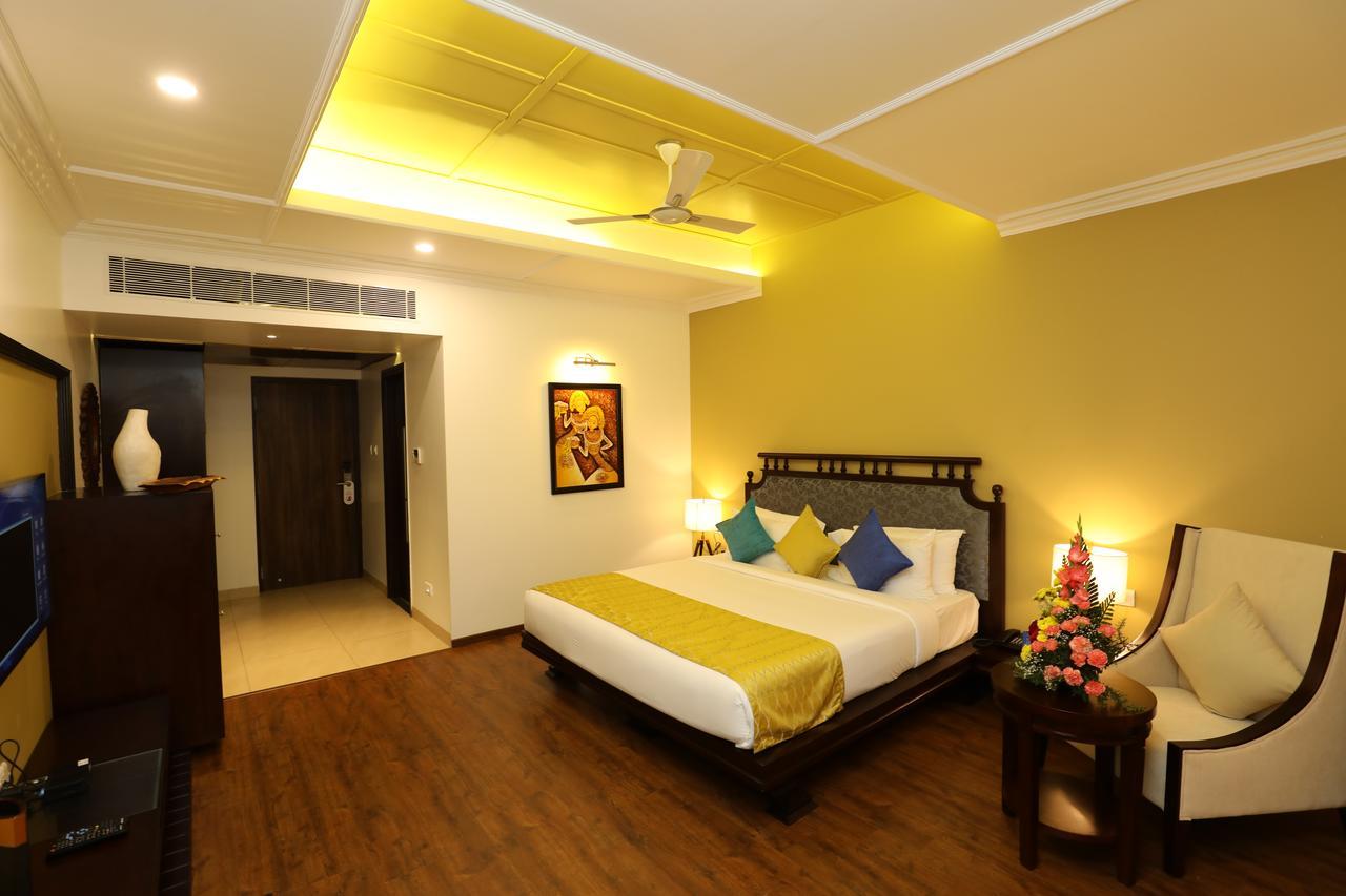 Deluxe Double or Twin Room with Balcony