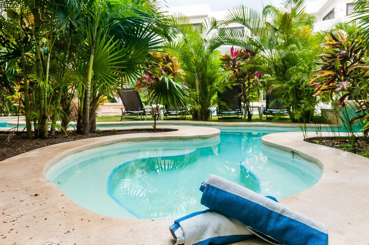 Estudio con acceso a la piscina