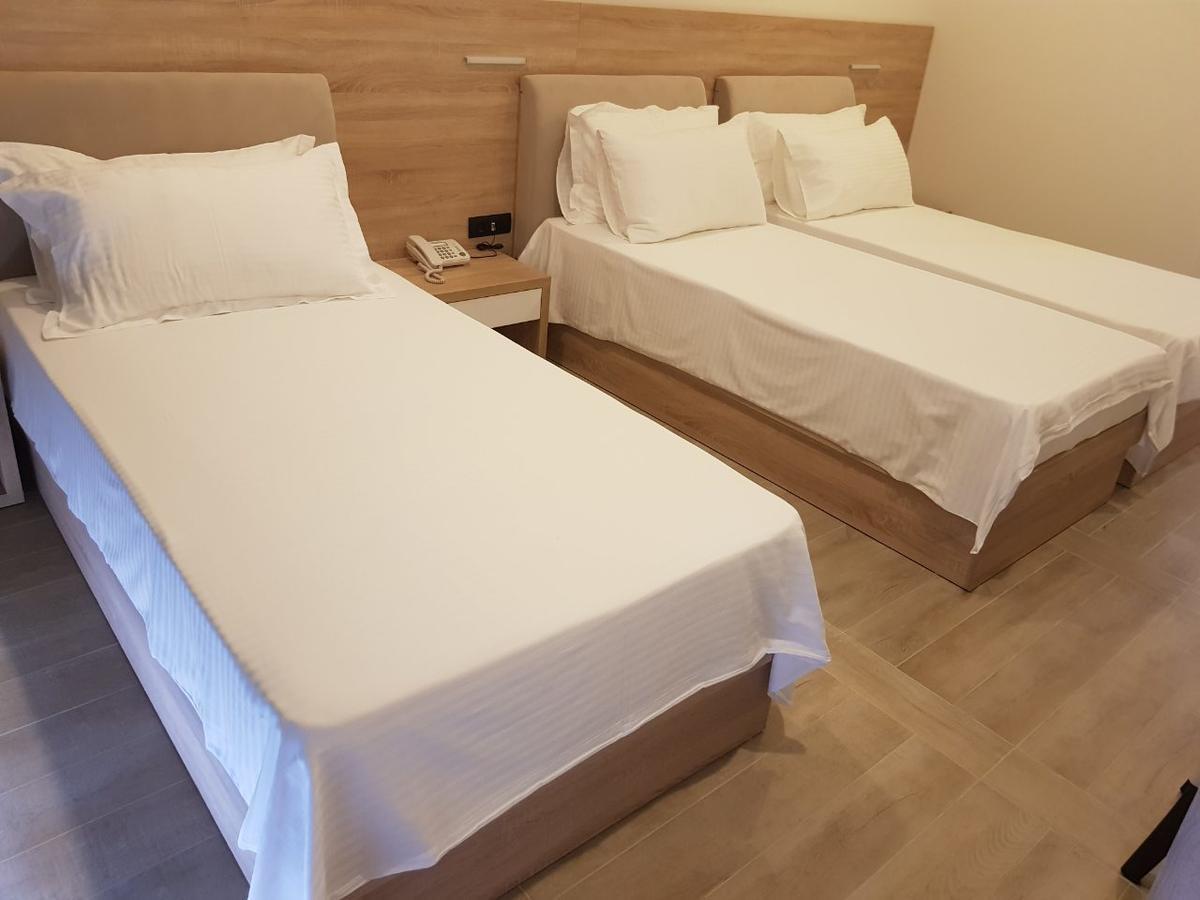 Standard Triple Room with Sea View