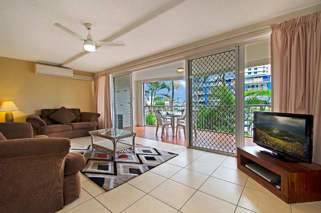 Three Bedroom Apartment with Exclusive Rooftop