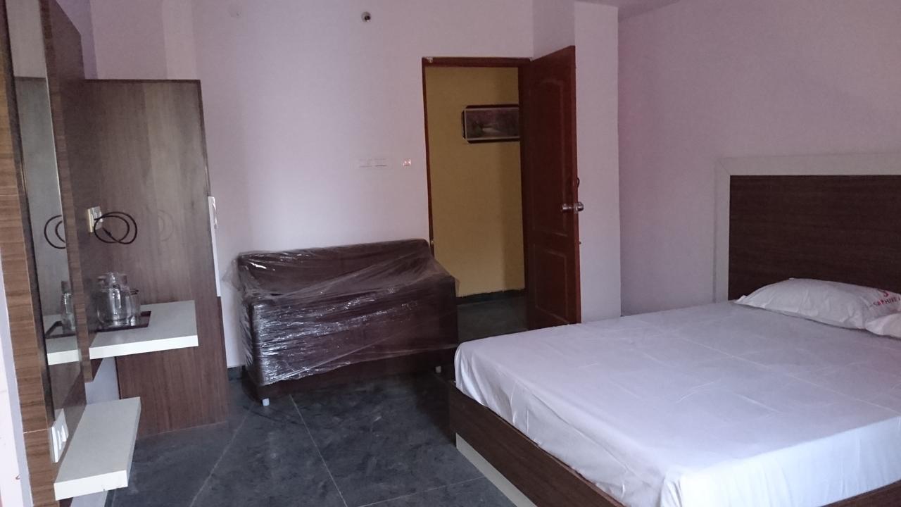 Deluxe Queen Room with Two Queen Beds