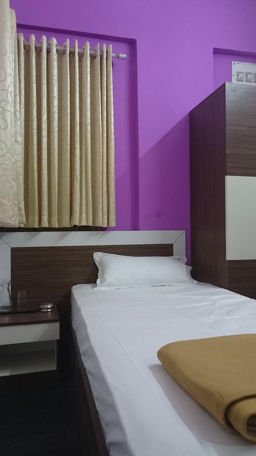 Budget Single Room
