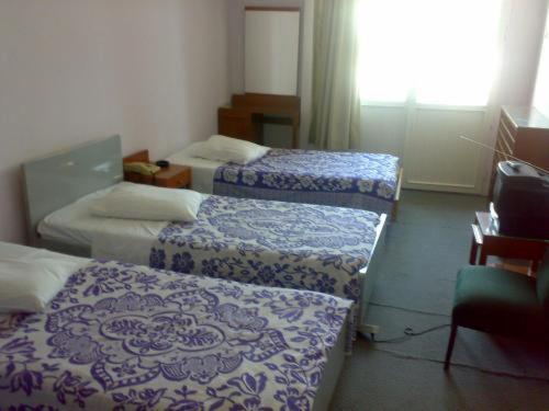 Queen Room with Two Queen Beds - Disability Access/Non-Smoking