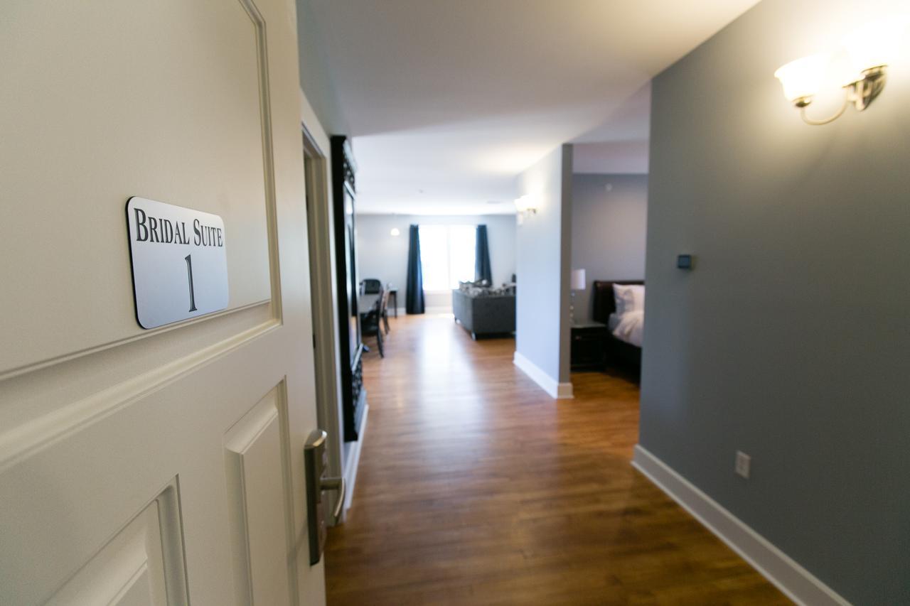 Superior King Suite